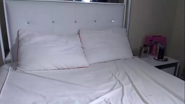 Maxine Fucks A Huge BBC Dildo! That Pussy Got Fucking Loose!