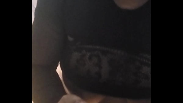 Quick suck from Sexy Kitten