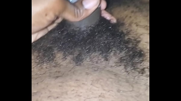 Sexy Kitten rides the D