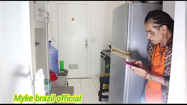 Sonho realizado com minha cunhada melissa pitanga ela veio em casa tomar agua e ela me fes um boquete bem gostoso e trassmos gostoso veja no sheer e Red