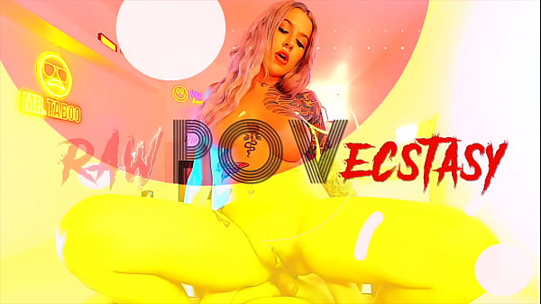 StripPOV: Hot Asian Stripper Goes Wild with Sex-Crazed Lapdance