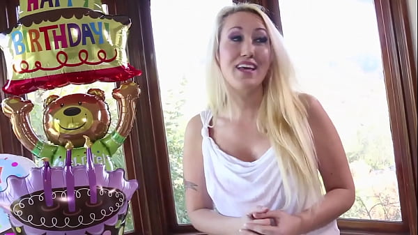 Alana Evans and her lover are sapphic pussy licking